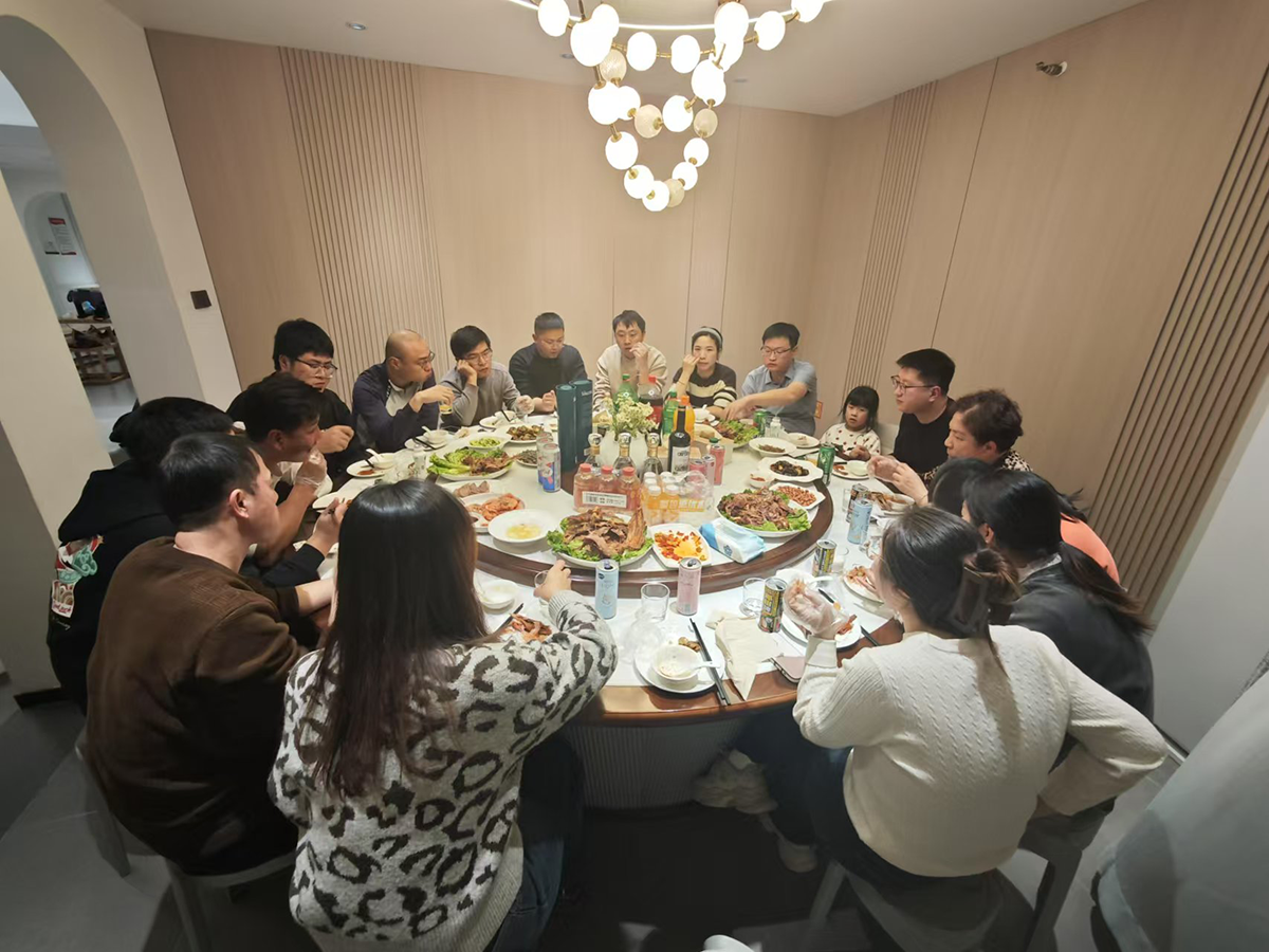 年終尾牙，金蛇納祥，斗志昂揚